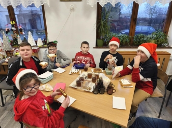 594961601_122156452940853628_3718125258611273362_n