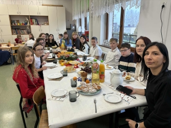 600072325_122158672640853628_5375735866507735185_n